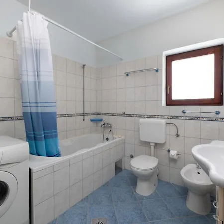 Limun-3 By Interhome Trogir