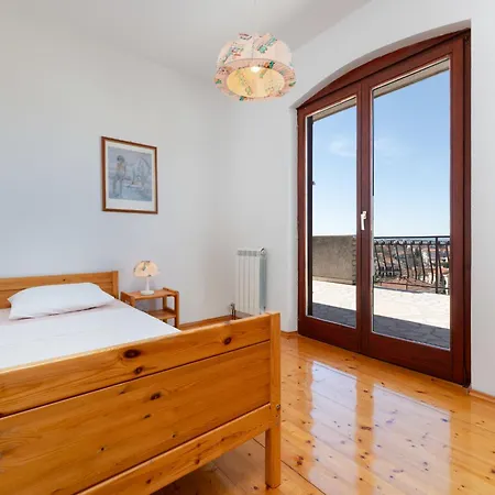 Apartament Limun-3 By Interhome