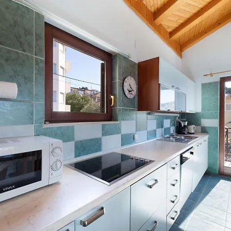 Limun-3 By Interhome *